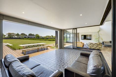 Photo of property in 68 Mcelwee Street, Jervoistown, Napier, 4112