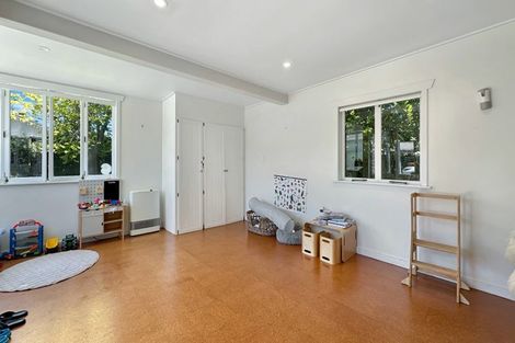 Photo of property in 71 Mcintyre Road, Mangere Bridge, Auckland, 2022