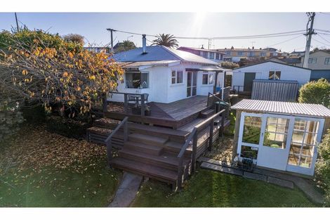 Photo of property in 1 Belfield Street, Waimataitai, Timaru, 7910