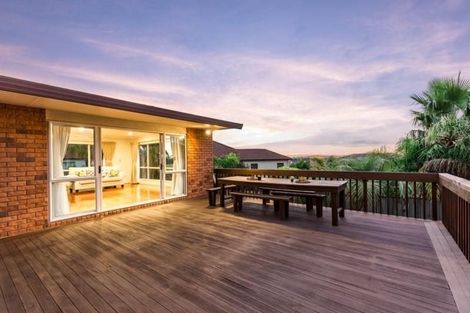 Photo of property in 10 Bejoy Rise, East Tamaki Heights, Auckland, 2016