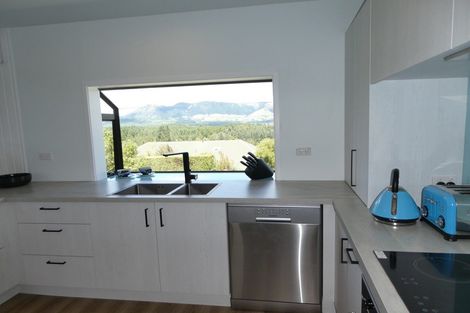 Photo of property in 15 Acheron Heights, Hanmer Springs, 7334