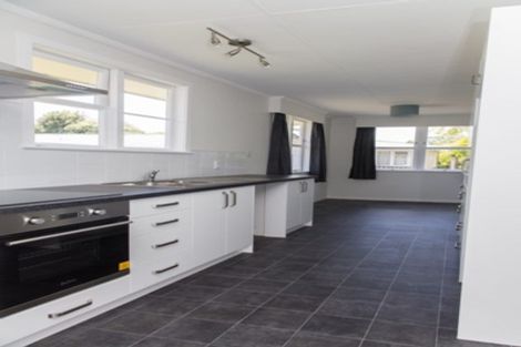 Photo of property in 1 Patea Place, Terrace End, Palmerston North, 4410