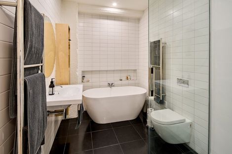 Photo of property in Tennyson Apartments, 11/25 Tennyson Street, Te Aro, Wellington, 6011