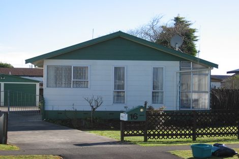 Photo of property in 16 Lindsay Crescent, Nawton, Hamilton, 3200