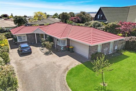Photo of property in 16 Thelma Place, Lynmore, Rotorua, 3010