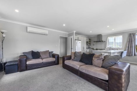 Photo of property in 2 Pukeko Place, Picton, 7220