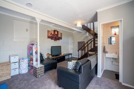 Photo of property in 6 Eastview Place, Feilding, 4702