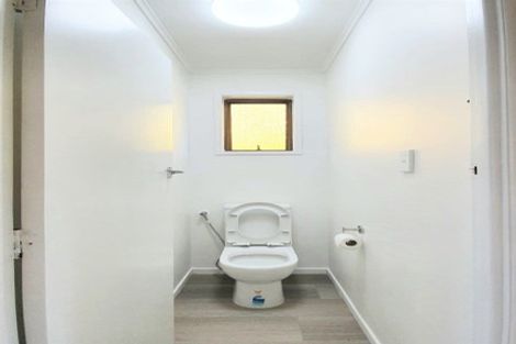 Photo of property in 19 Glen Norman Avenue, Henderson, Auckland, 0610