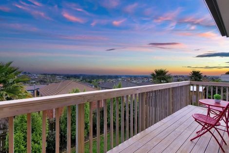 Photo of property in 237a Sturges Road, Henderson, Auckland, 0612