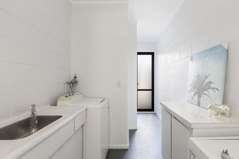 Photo of property in 2/1 Richmond Avenue, Northcote Point, Auckland, 0627