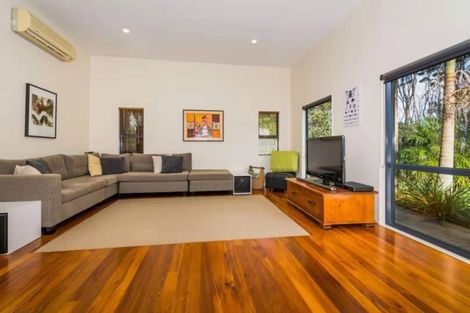 Photo of property in 12 Daldys Bush Lane, Bayview, Auckland, 0629