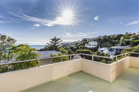 Photo of property in 16a Mana View Road, Paremata, Porirua, 5026