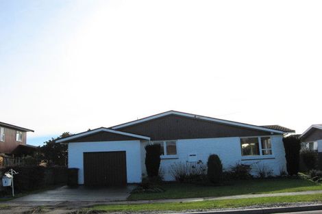 Photo of property in 4 Home Street, Winton, 9720