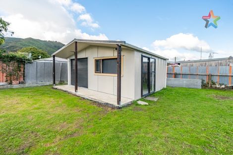 Photo of property in 5 Bythell Street, Wainuiomata, Lower Hutt, 5014
