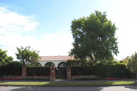 Photo of property in 45 Royal Park Drive, Parklands, Christchurch, 8083