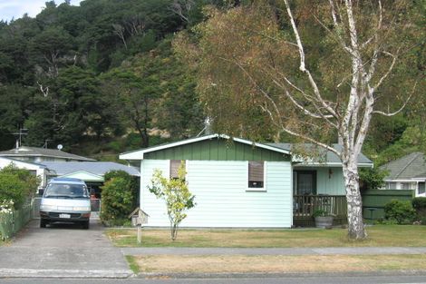 Photo of property in 12 Lane Street, Wallaceville, Upper Hutt, 5018