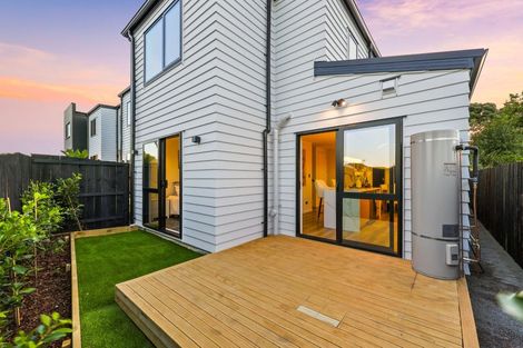 Photo of property in 15b Wilbur Place, Pakuranga Heights, Auckland, 2010