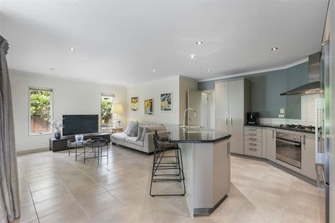 Photo of property in 7 Tranquility Rise, Mellons Bay, Auckland, 2014