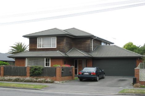 Photo of property in 98 Withells Road, Avonhead, Christchurch, 8042
