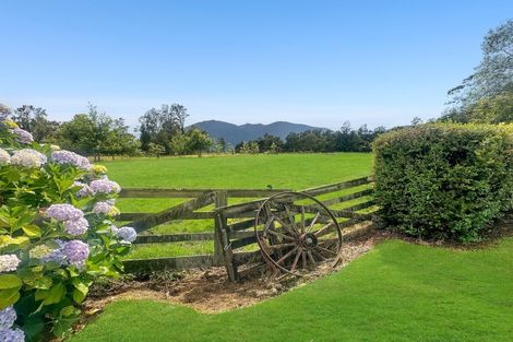 Photo of property in 22 Petersen Road, Harihari, 7884