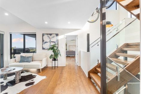 Photo of property in 339 Ridge Road, Paremoremo, Albany, 0793