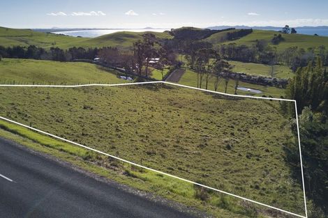 Photo of property in 24 Taipa View Road, Taipa, 0483