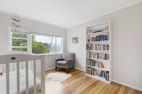 Photo of property in 1/3 Ellice Road, Totara Vale, Auckland, 0629