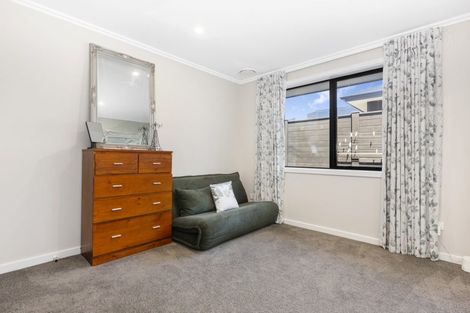 Photo of property in 3 Foremast Place, Whitby, Porirua, 5024