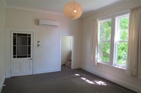 Photo of property in 72 Fairlie Terrace, Kelburn, Wellington, 6021