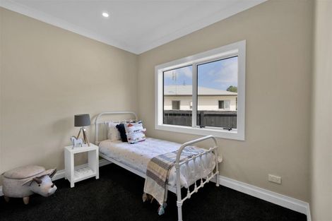 Photo of property in 23b Heta Road, Highlands Park, New Plymouth, 4312