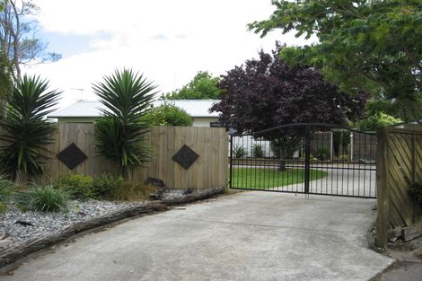 Photo of property in 26 Puriri Road, Pukekohe, 2120