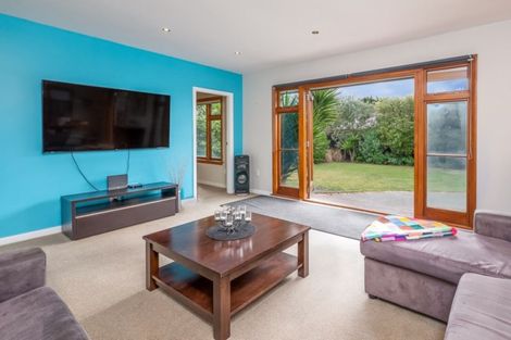 Photo of property in 6 Bellamy Avenue, New Brighton, Christchurch, 8061