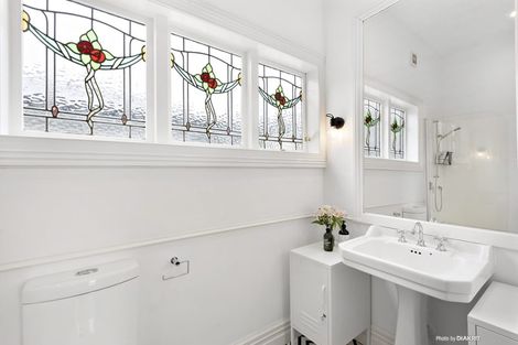 Photo of property in 18 Bidwill Street, Mount Cook, Wellington, 6021