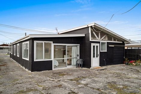 Photo of property in 132 Melbourne Street, South Dunedin, Dunedin, 9012