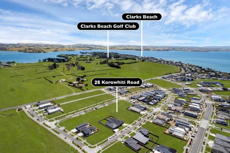 Photo of property in 25 Korowhiti Road, Clarks Beach, 2122