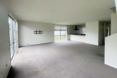 Photo of property in 25 Figaro Crescent, Takanini, 2112