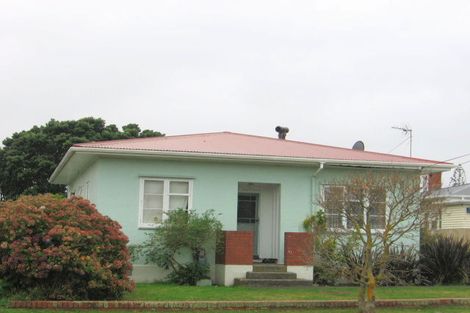 Photo of property in 14 Pirie Crescent, Moera, Lower Hutt, 5010