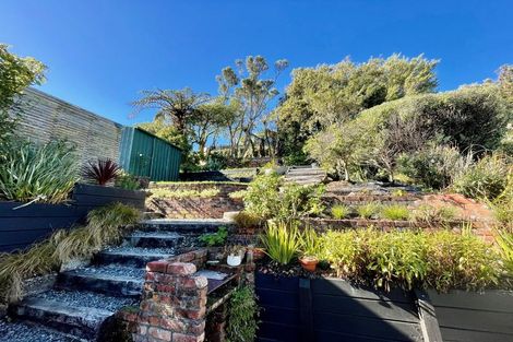 Photo of property in 16 Woburn Road, Northland, Wellington, 6012