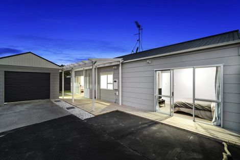 Photo of property in 8 Mardi Place, Mount Maunganui, 3116