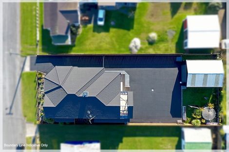 Photo of property in 49 Hartley Street, Foxton Beach, Foxton, 4815