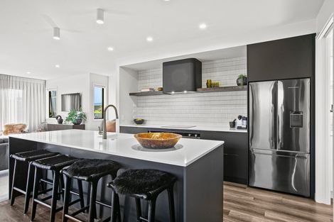 Photo of property in 4 Puni Street, Fitzroy, New Plymouth, 4312