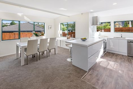 Photo of property in 1/23 Solana Court, Botany Downs, Auckland, 2010