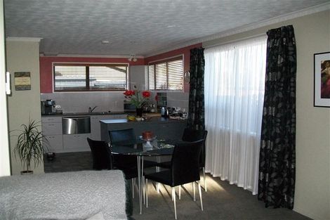 Photo of property in 1/200 Sawyers Arms Road, Bishopdale, Christchurch, 8053