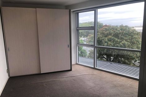 Photo of property in Summit Apartments, 6/184 Molesworth Street, Thorndon, Wellington, 6011