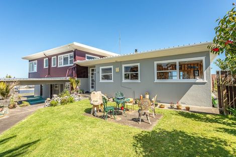 Photo of property in 8 Kapiti Terrace, Castlecliff, Whanganui, 4501