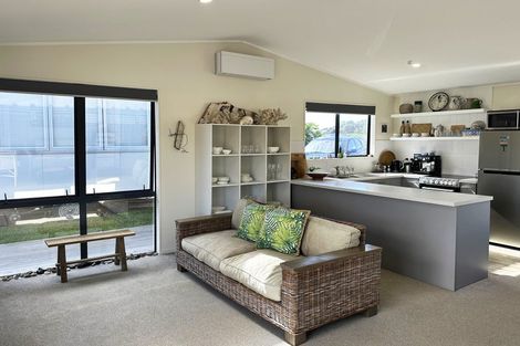 Photo of property in 9 Spinifex Road, Mangawhai Heads, Mangawhai, 0505