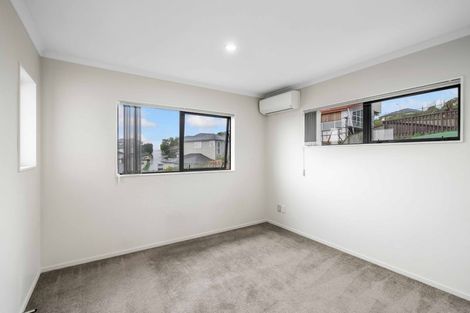 Photo of property in 19 Kereru Rise, Papakura, 2110