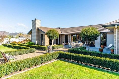 Photo of property in 8 Glen Wallace Road, Waipu, 0510