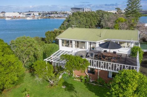 Photo of property in 75 Millen Avenue, Pakuranga, Auckland, 2010