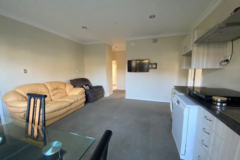 Photo of property in 9 Keating Rise, Northcross, Auckland, 0632